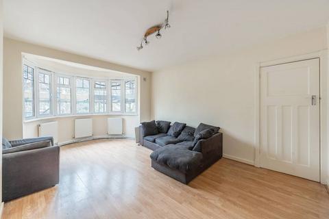 2 bedroom flat to rent, Minehead Court, Harrow, HA2