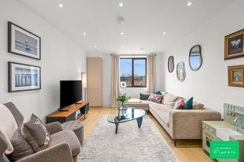 2 bedroom apartment for sale, Hamlet Gate, High Road, London