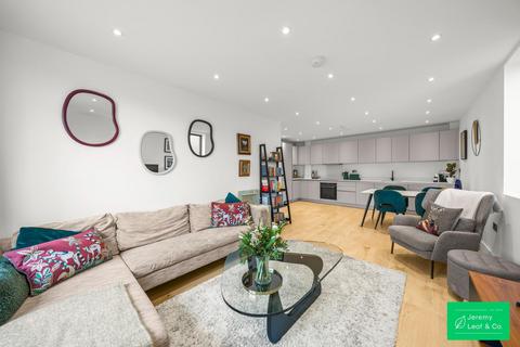 2 bedroom apartment for sale, Hamlet Gate, High Road, London