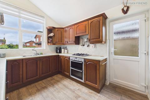 3 bedroom bungalow for sale, Heath Lane, Boughton, CH3