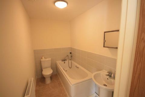 2 bedroom flat to rent, Monticello Way, Coventry, CV4