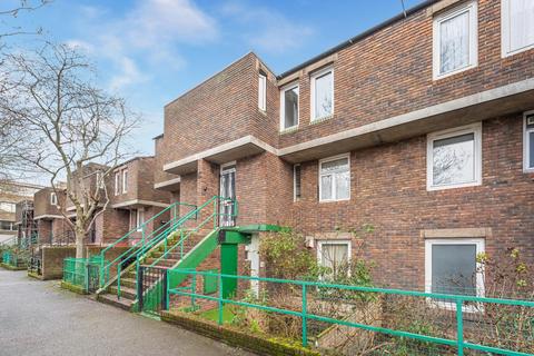 1 bedroom flat to rent, Staveley Close, Islington, London