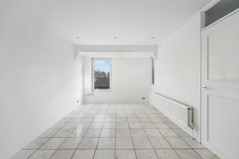 1 bedroom flat to rent, Staveley Close, Islington, London