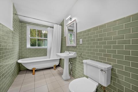 4 bedroom terraced house for sale, Theberton Street, Islington, London