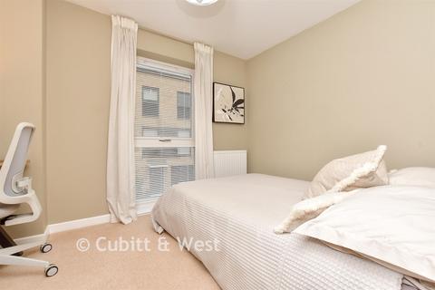 2 bedroom flat for sale, Twill Way, Wallington, Surrey