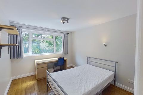 3 bedroom house to rent, Friars Court, The Park NG7
