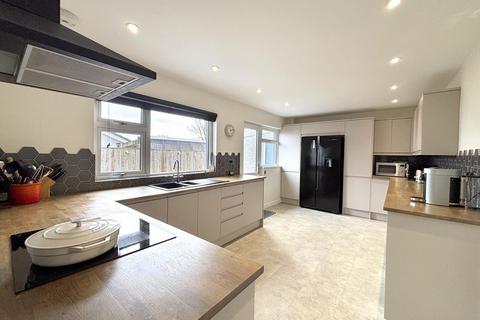 3 bedroom detached bungalow for sale, Forth Vean, Godolphin Cross TR13