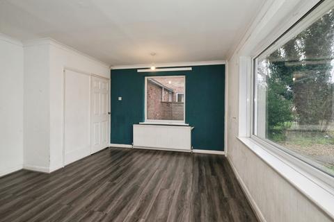 3 bedroom semi-detached house for sale, Warkton Close, Nottingham, NG9