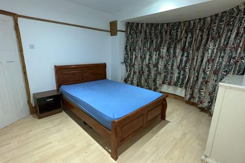 1 bedroom in a house share to rent - The Chase, Chatham ME4