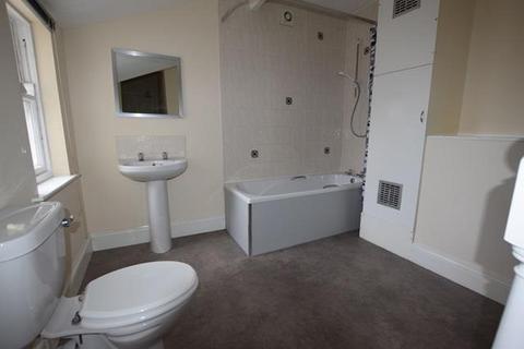 1 bedroom apartment to rent, West Square, Scarborough