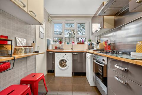 2 bedroom flat to rent, Greenwich High Road, Greenwich, London