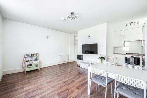 2 bedroom apartment to rent, Montpelier Avenue, London, W5