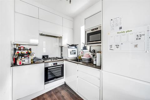 2 bedroom apartment to rent, Montpelier Avenue, London, W5
