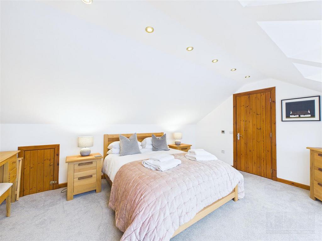 Principal Bedroom