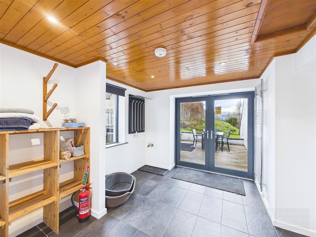 Entrance Vestibule / Boot Room