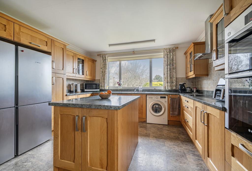 1415557-8-69947bf...