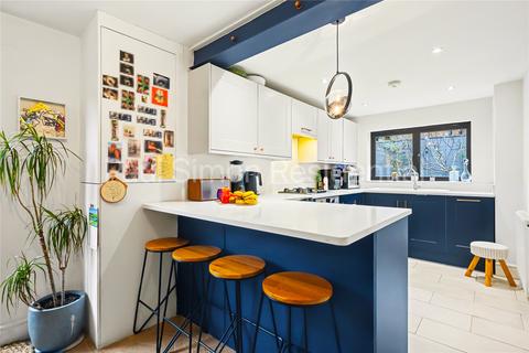 2 bedroom apartment for sale, Vale Terrace, London, N4