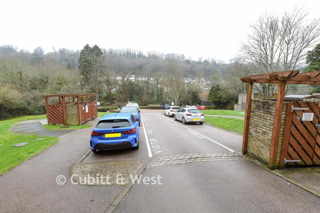 Driveway/Parking