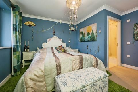 2 bedroom flat for sale, Regents Park Road, SOUTHAMPTON