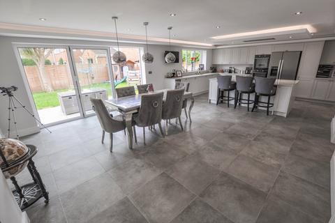 3 bedroom detached house for sale, Wheelers Lane, Bearwood, Bournemouth, BH11