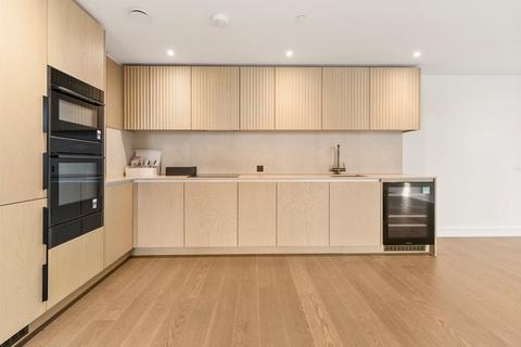 3 bedroom flat to rent, One Linear Place, Nine Elms, London