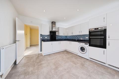 3 bedroom semi-detached house for sale, Hedge Furlong, Winslow, Buckingham