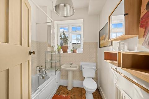 2 bedroom flat for sale, Clifton Court, Northwick Terrace, London