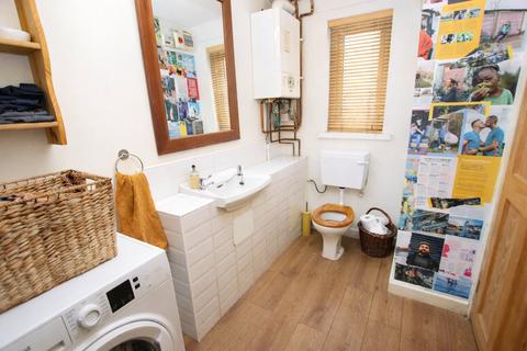 4 bedroom end of terrace house for sale, Chiltern Close, Tyne and Wear NE38