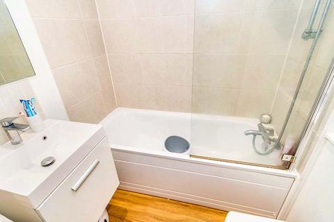 1 bedroom flat for sale, Southbrook Rise, Southampton SO15