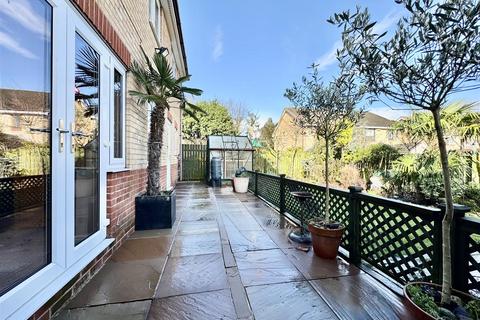 undefined, Briarfield Gardens, Dalton, Huddersfield, HD5 9JN