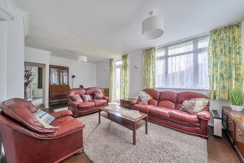 3 bedroom bungalow for sale, Gilroy Way, Orpington BR5