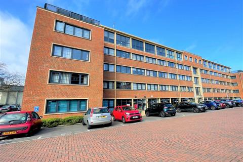 undefined, Kestrel Road, Hants GU14