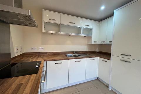 undefined, Kestrel Road, Hants GU14