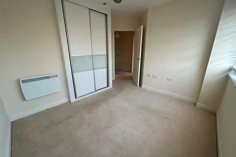 undefined, Kestrel Road, Hants GU14