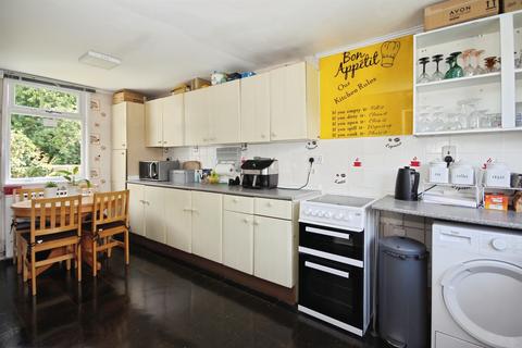 undefined, Busby Close, Binley, Coventry