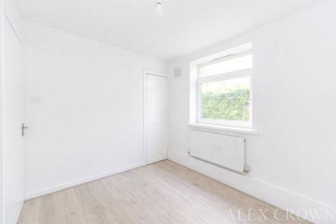 2 bedroom flat to rent, Birchington Court Crouch Hall Road, Crouch End
