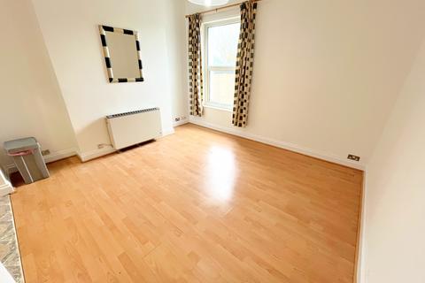 1 bedroom flat to rent, Wilson Road, Southend-on-Sea SS1
