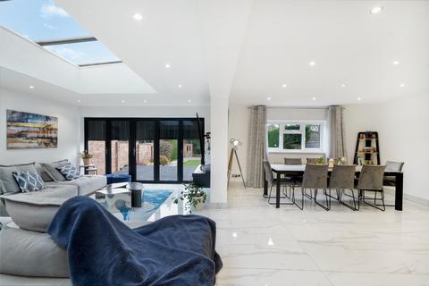 4 bedroom detached house for sale, Pinner, Greater London HA5