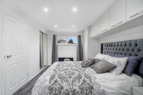 4 bedroom detached house for sale, Pinner, Greater London HA5