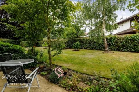 2 bedroom flat for sale, Meadowcourt Road, London SE3