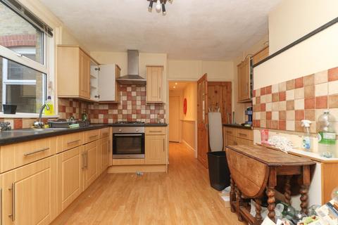 1 bedroom flat for sale, Connaught Road, Margate, Kent, CT9