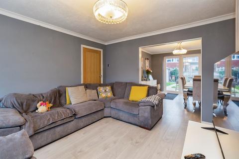 3 bedroom semi-detached house for sale, Westmorland Avenue, AYLESBURY