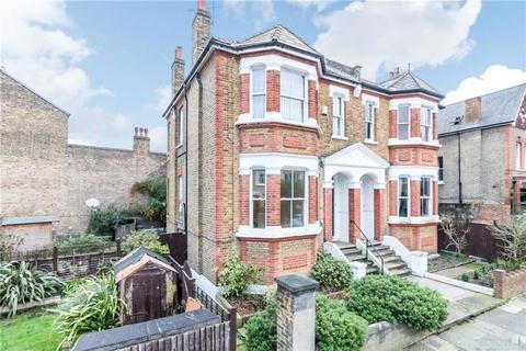 2 bedroom flat to rent, Ulundi Road, London SE3