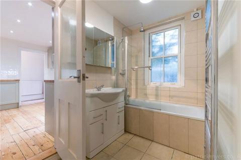 2 bedroom flat to rent, Ulundi Road, London SE3