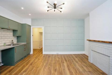 2 bedroom flat for sale, Ashdown Road, Worthing