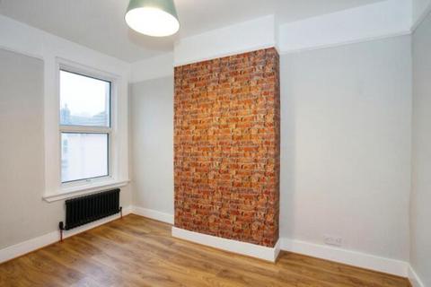 2 bedroom flat for sale, Ashdown Road, Worthing