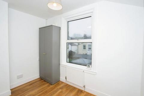 2 bedroom flat for sale, Ashdown Road, Worthing