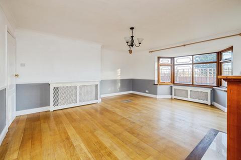 4 bedroom detached bungalow for sale, High Street, Newton-On-Trent, Lincoln