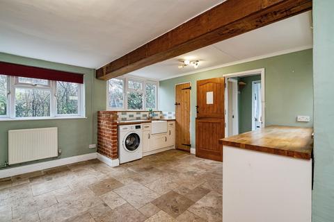 3 bedroom cottage for sale, Back Street, Garboldisham, Diss