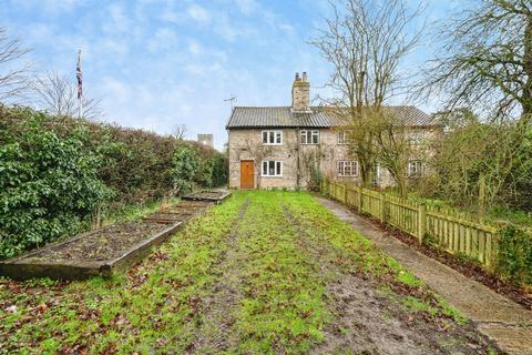 3 bedroom cottage for sale, Back Street, Garboldisham, Diss
